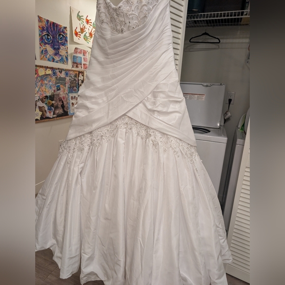 Sophia Tolli A Line Sweetheart White Strapless Wedding Dress Size 20 - Picture 2 of 14